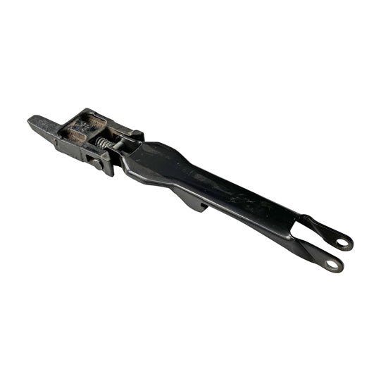 Locking latch 710 right