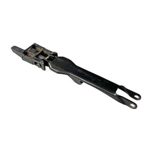 Locking latch 710 right